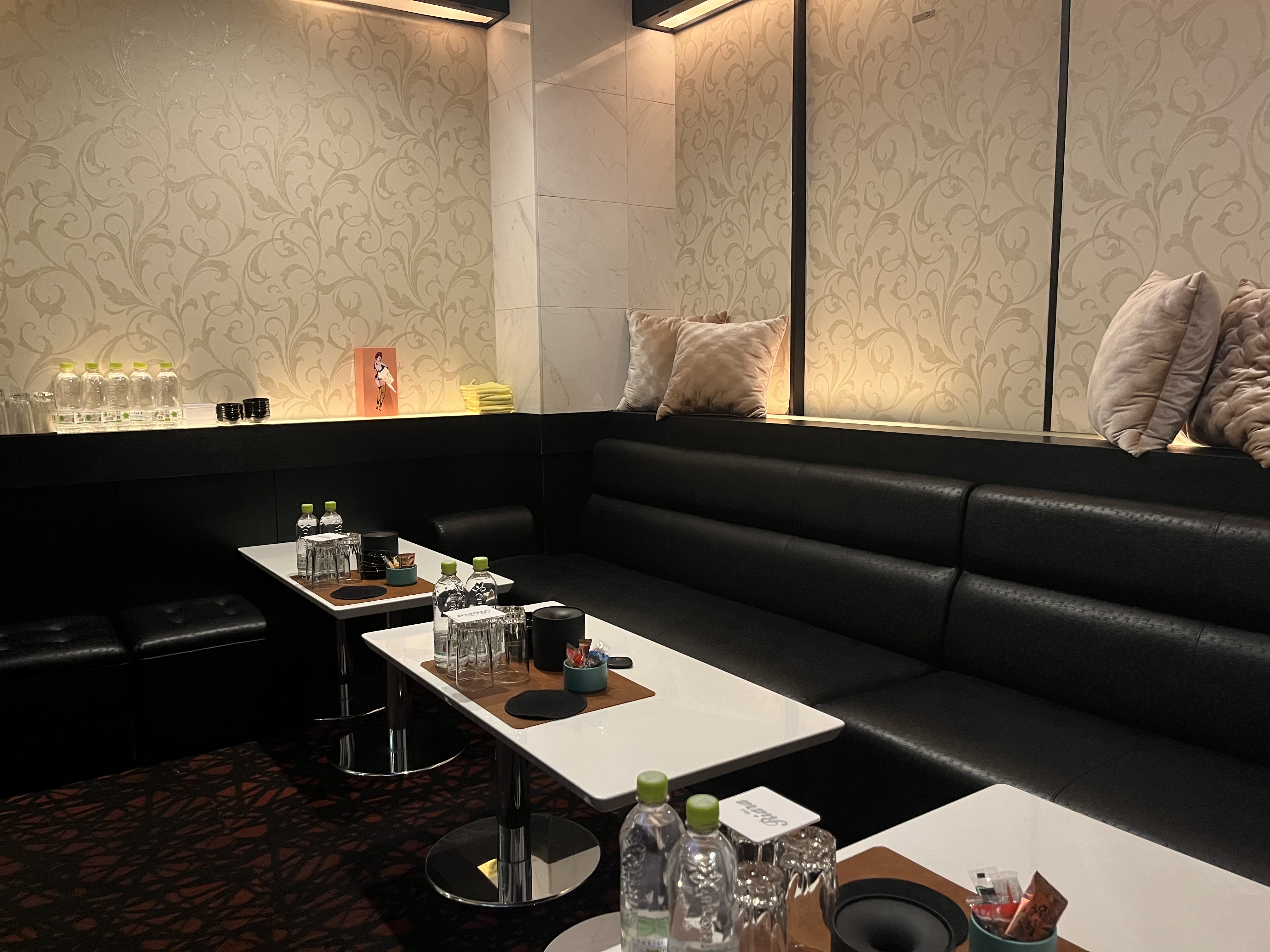 VIP ROOM２