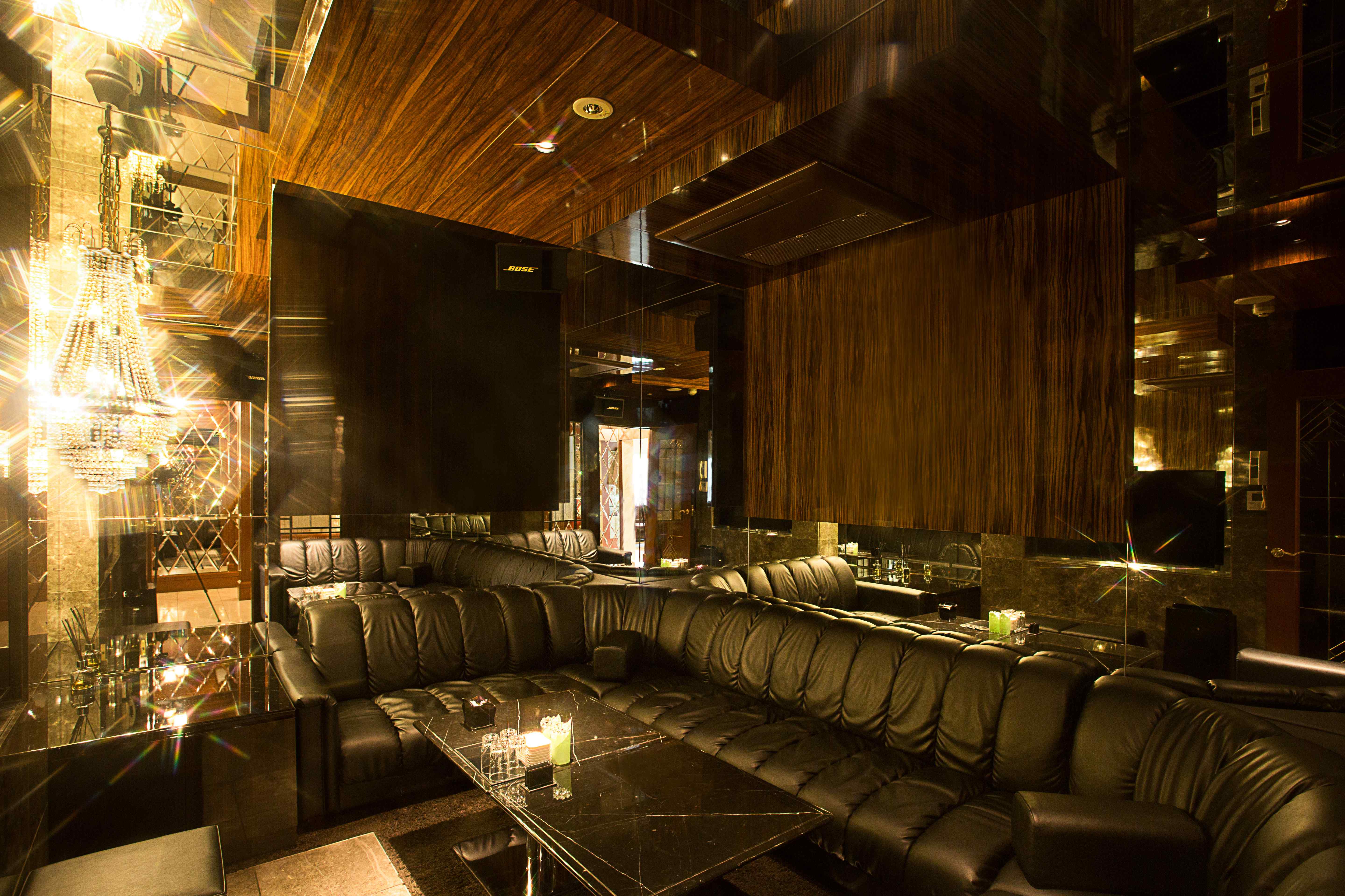 VIP ROOM4