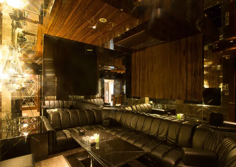 VIP ROOM4